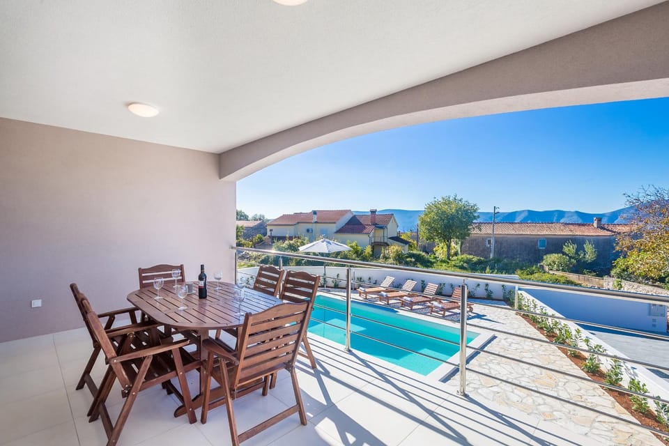 Balcony/Terrace, Garden view, Landmark view, Pool view, Swimming pool
