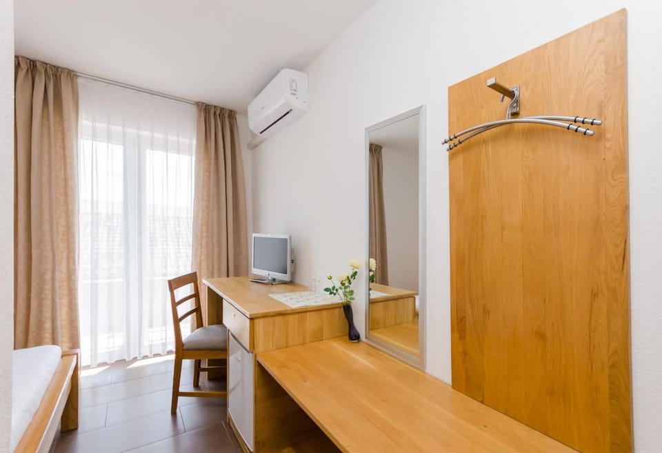 TV and multimedia, Bedroom