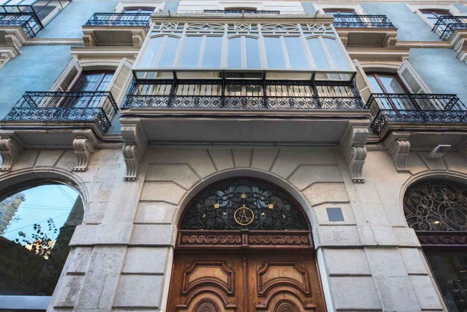 Facade/entrance, Balcony/Terrace, Lobby or reception