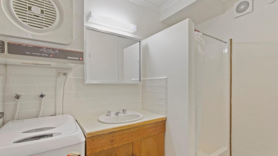 Shower, washing machine, dryer