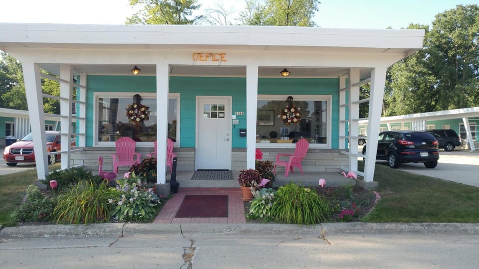 Facade/entrance, Decorative detail