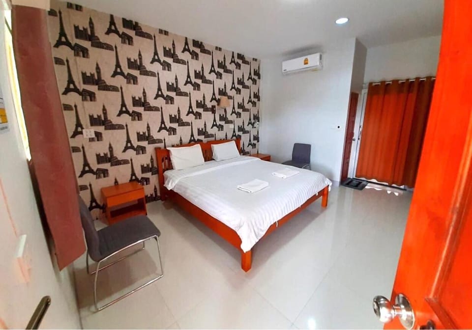 Pantip Residence Hotel in Laos