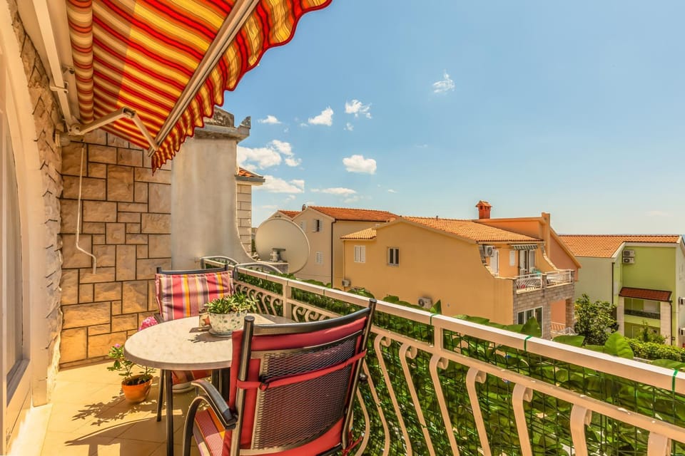 View (from property/room), Balcony/Terrace