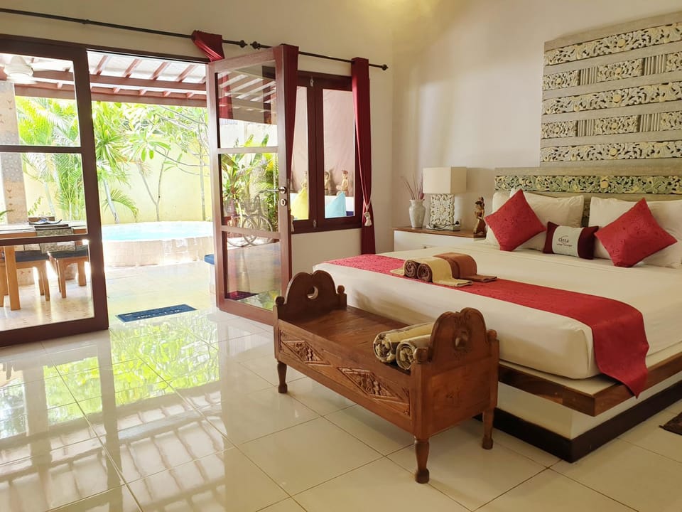 Bedroom, On site, Garden view, Pool view