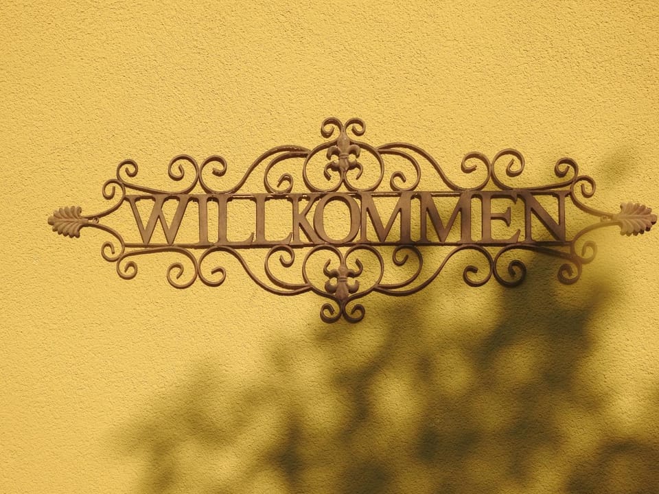 Property logo or sign, Logo/Certificate/Sign, Text overlay