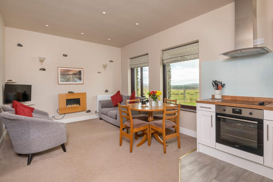 Living room, Dining area, kitchen