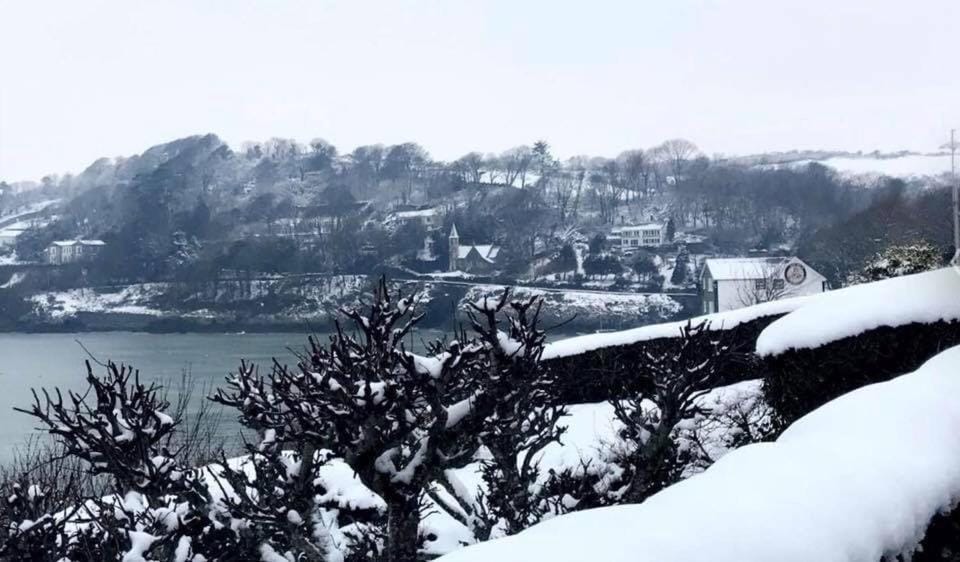 Bay View B&B Glandore Bed and Breakfast in County Cork