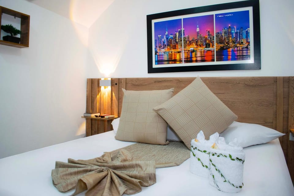 Sixth House Suite Hotel in Cali