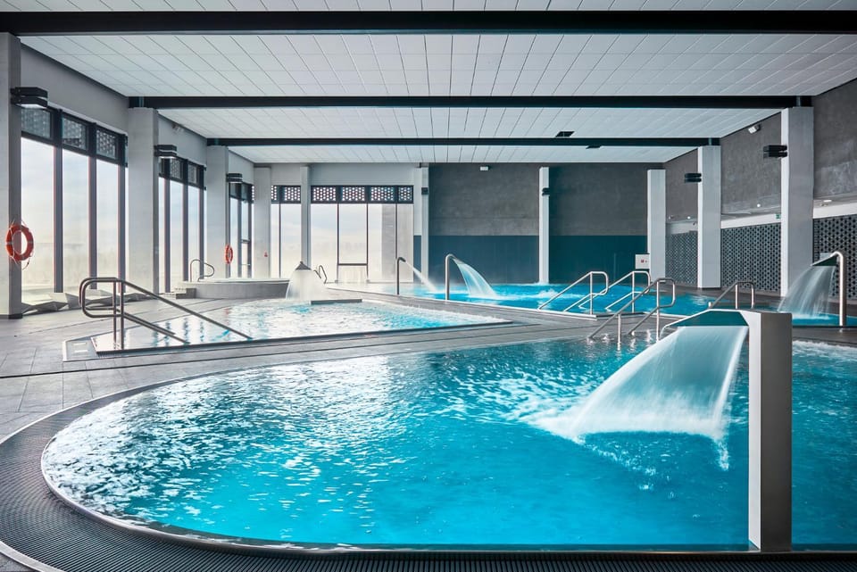 Pool view, Swimming pool