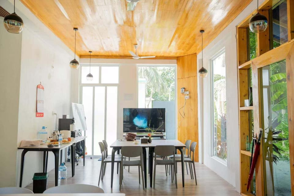 TV and multimedia, Dining area