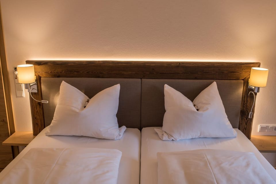 Bed, Decorative detail