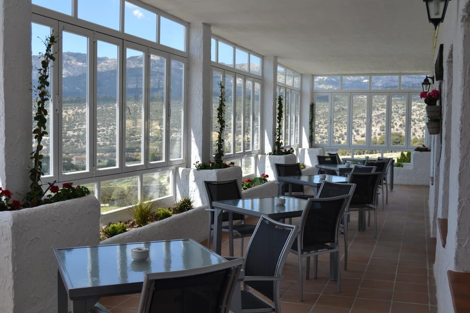 Restaurant/places to eat, Mountain view