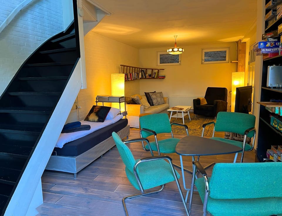 Living room, Bedroom