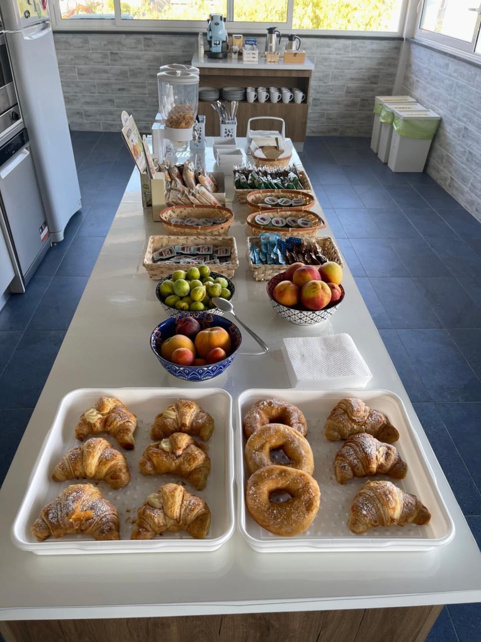 Breakfast, Buffet breakfast