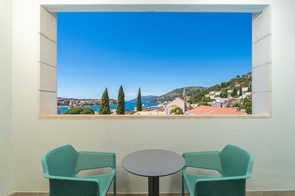 Day, Dining area, Sea view