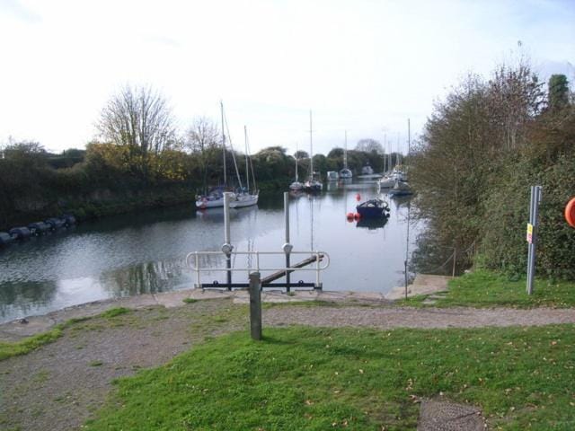 Nearby landmark, Natural landscape