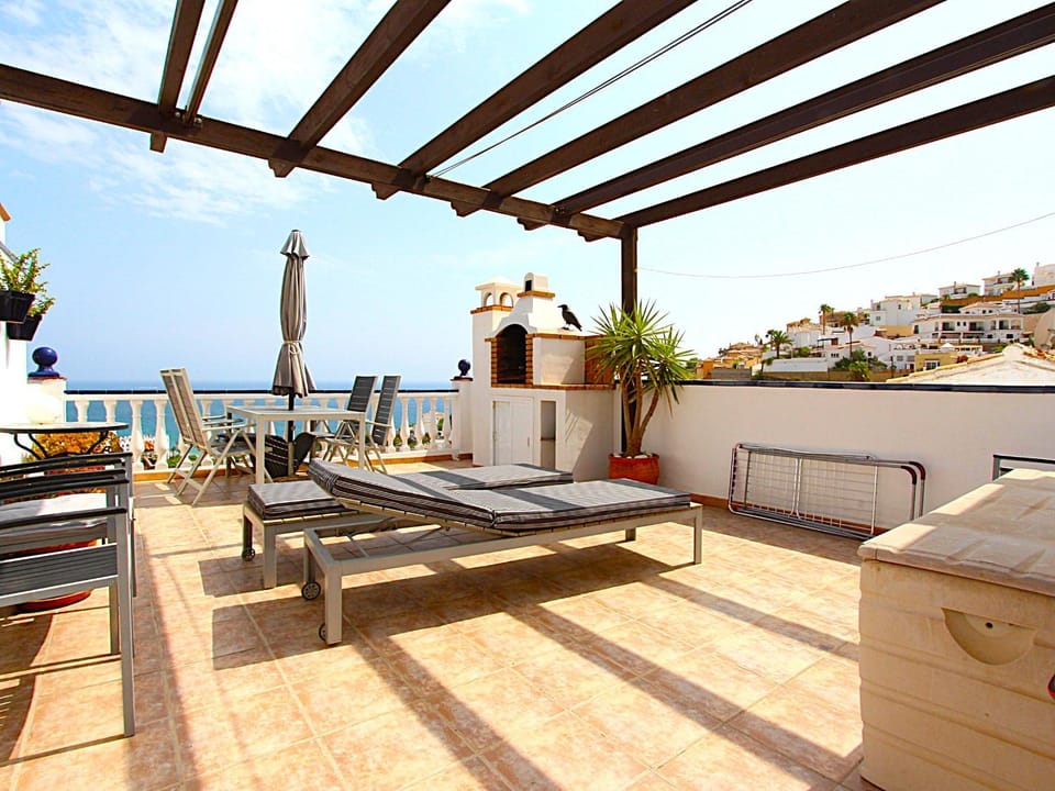 Patio, Natural landscape, View (from property/room), Balcony/Terrace, Seating area, Dining area, Sea view