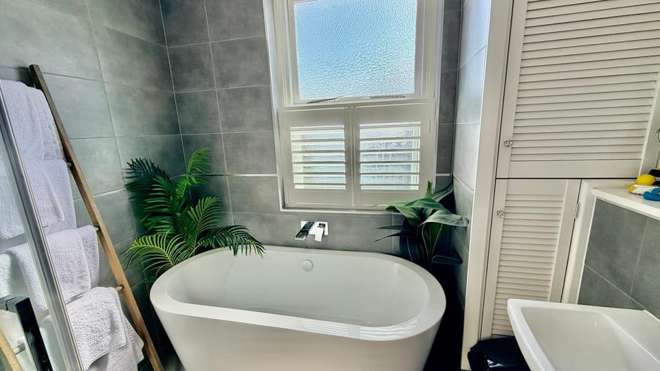 Shower, Bathroom, Bath