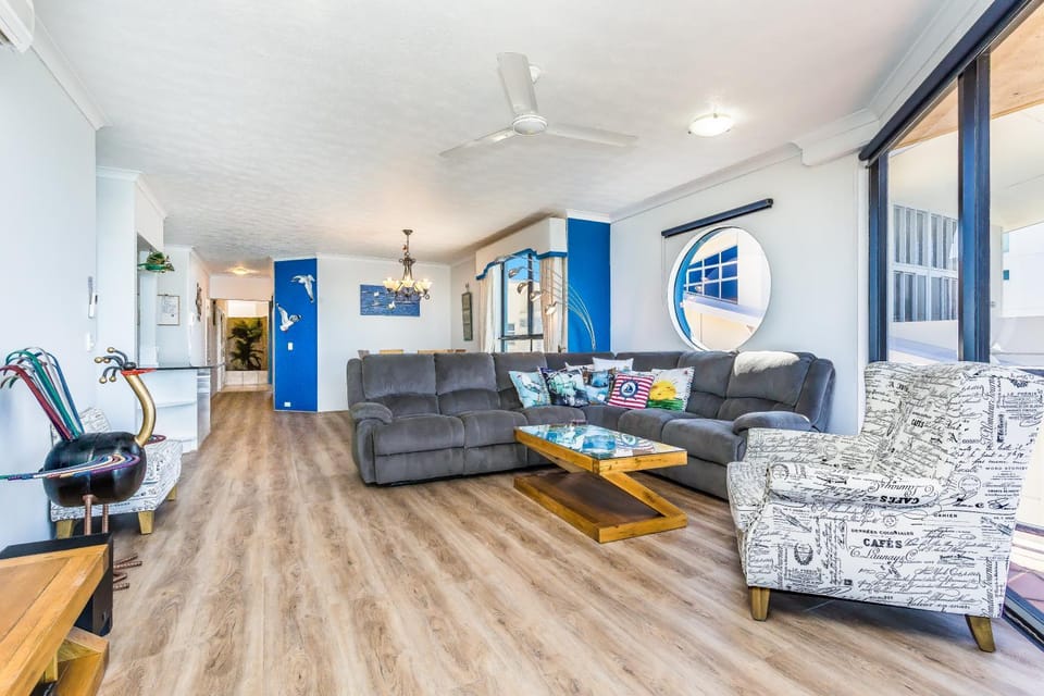 Living room, Sea view