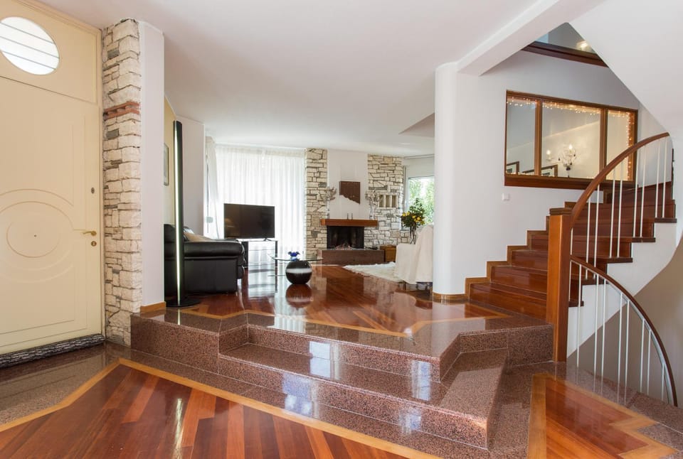 TV and multimedia, Living room, Seating area