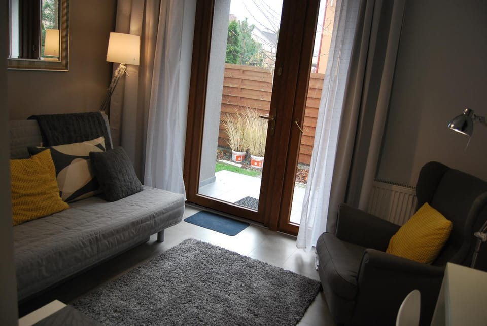 Magnolia Centrum Studio-free parking Apartment in Wroclaw