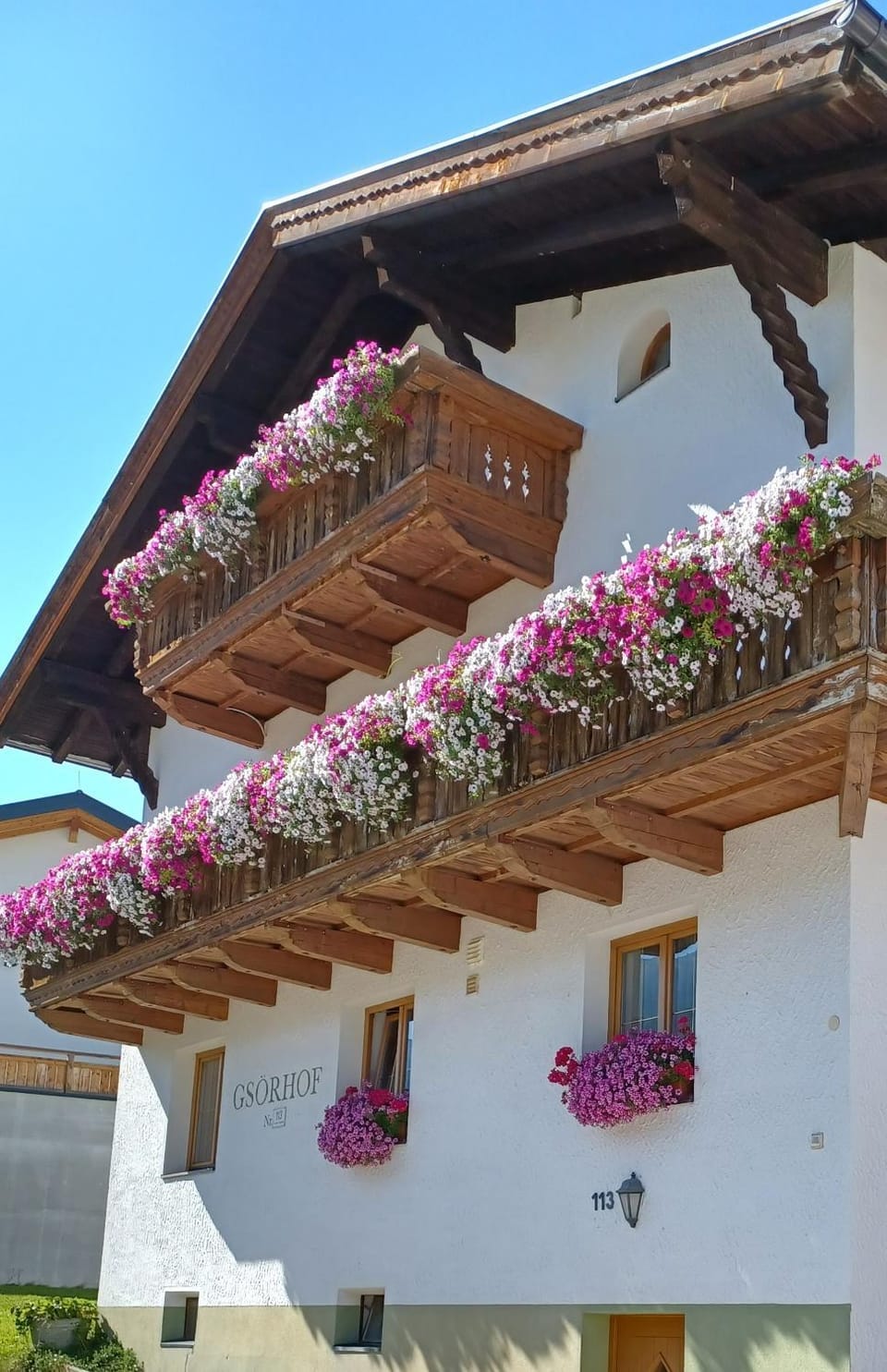 Property building, Facade/entrance