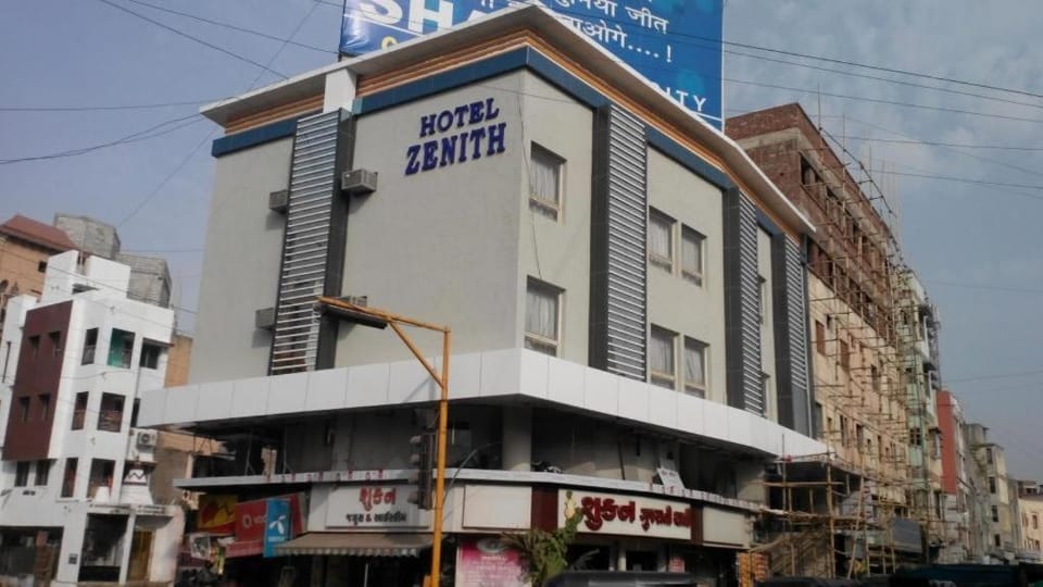 Property building, Facade/entrance