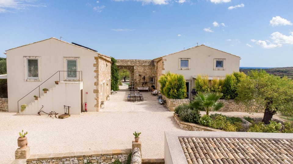 Property building, Bird's eye view, Inner courtyard view