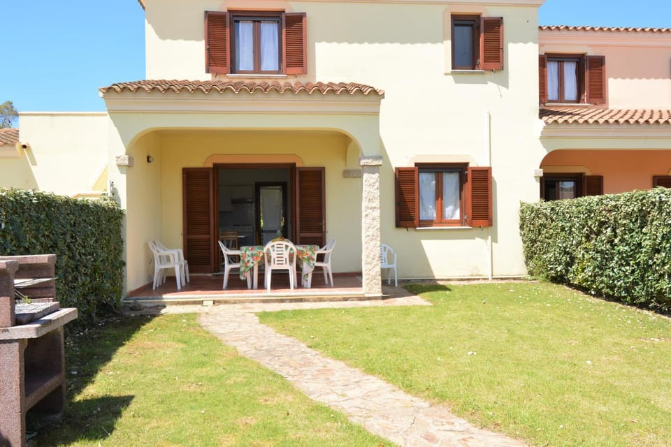 Property building, Garden