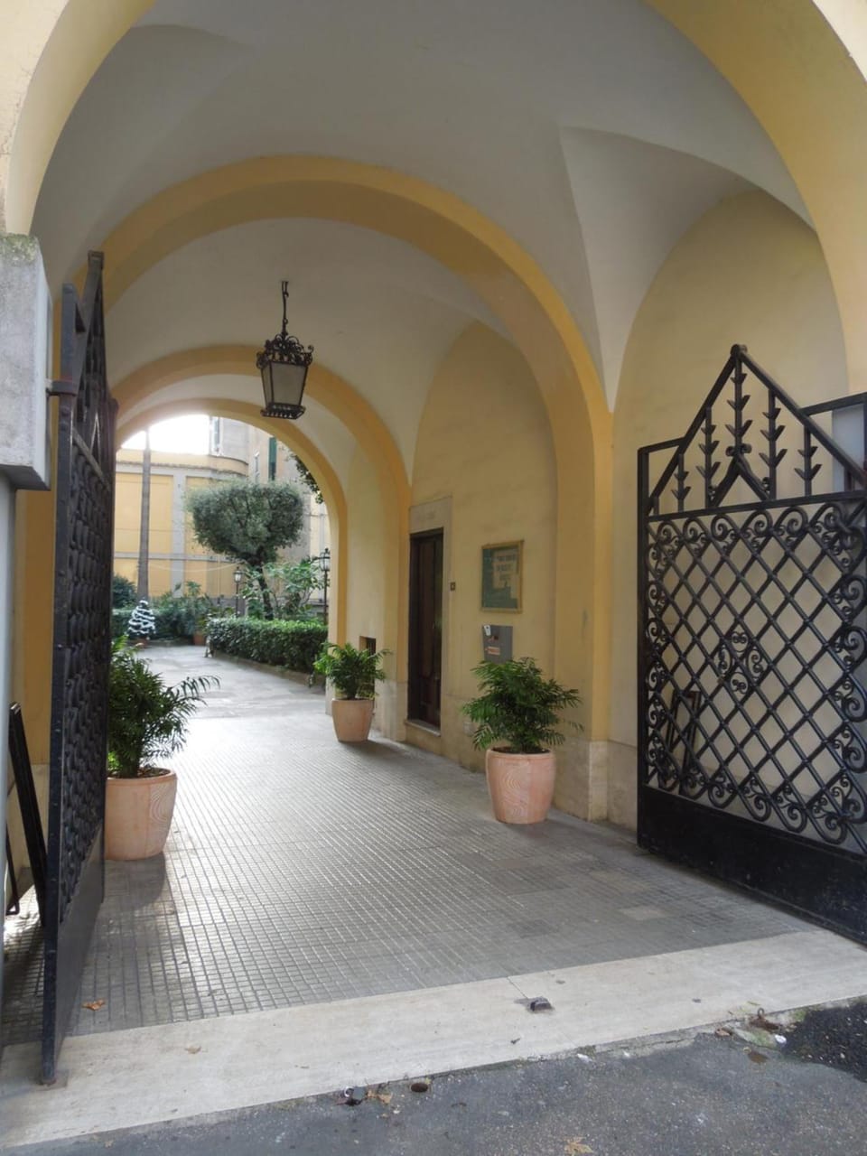 Facade/entrance