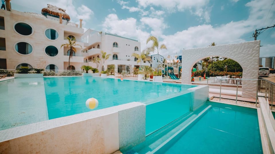 Property building, Swimming pool