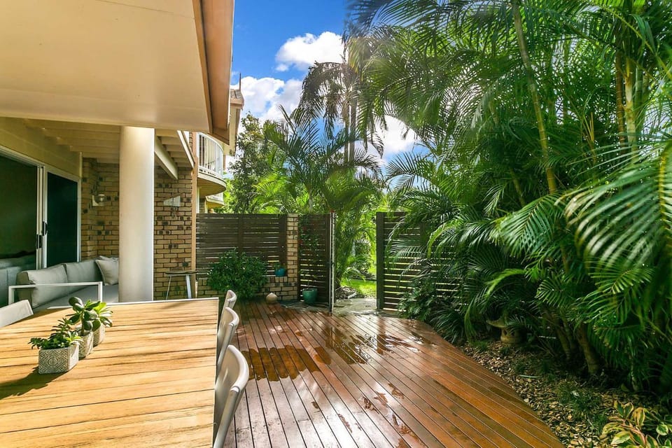 Patio, Garden, Dining area