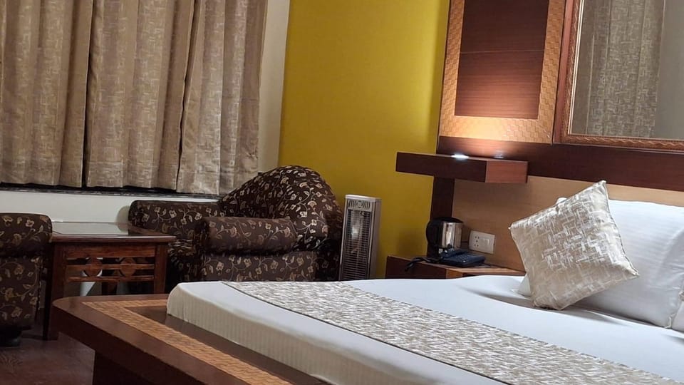 Hotel Glacier Resort Hotel in Manali