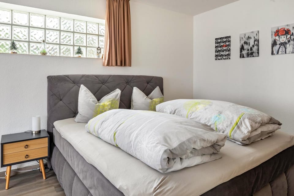 Living room, Bedroom