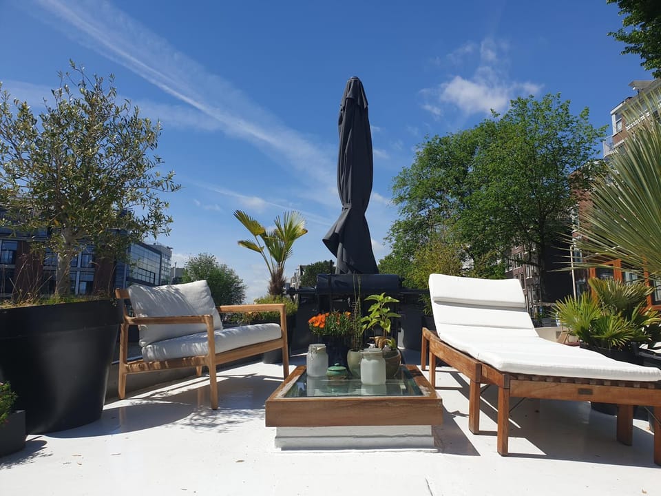 Luxurious 110m² 3br Houseboat in Amsterdam Centre! Docked boat in Amsterdam