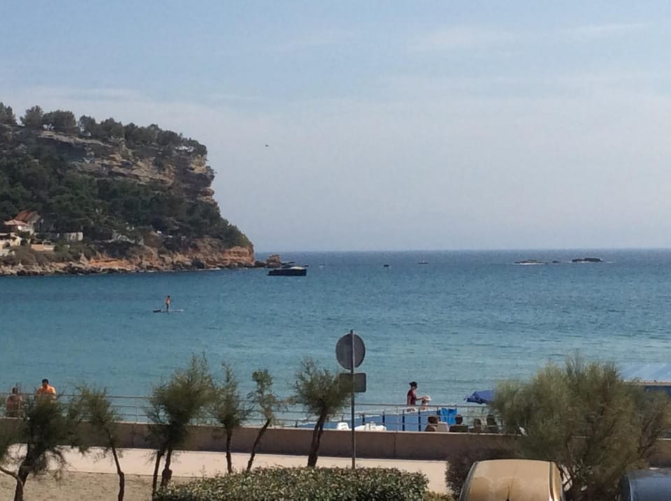 Library, Beach
