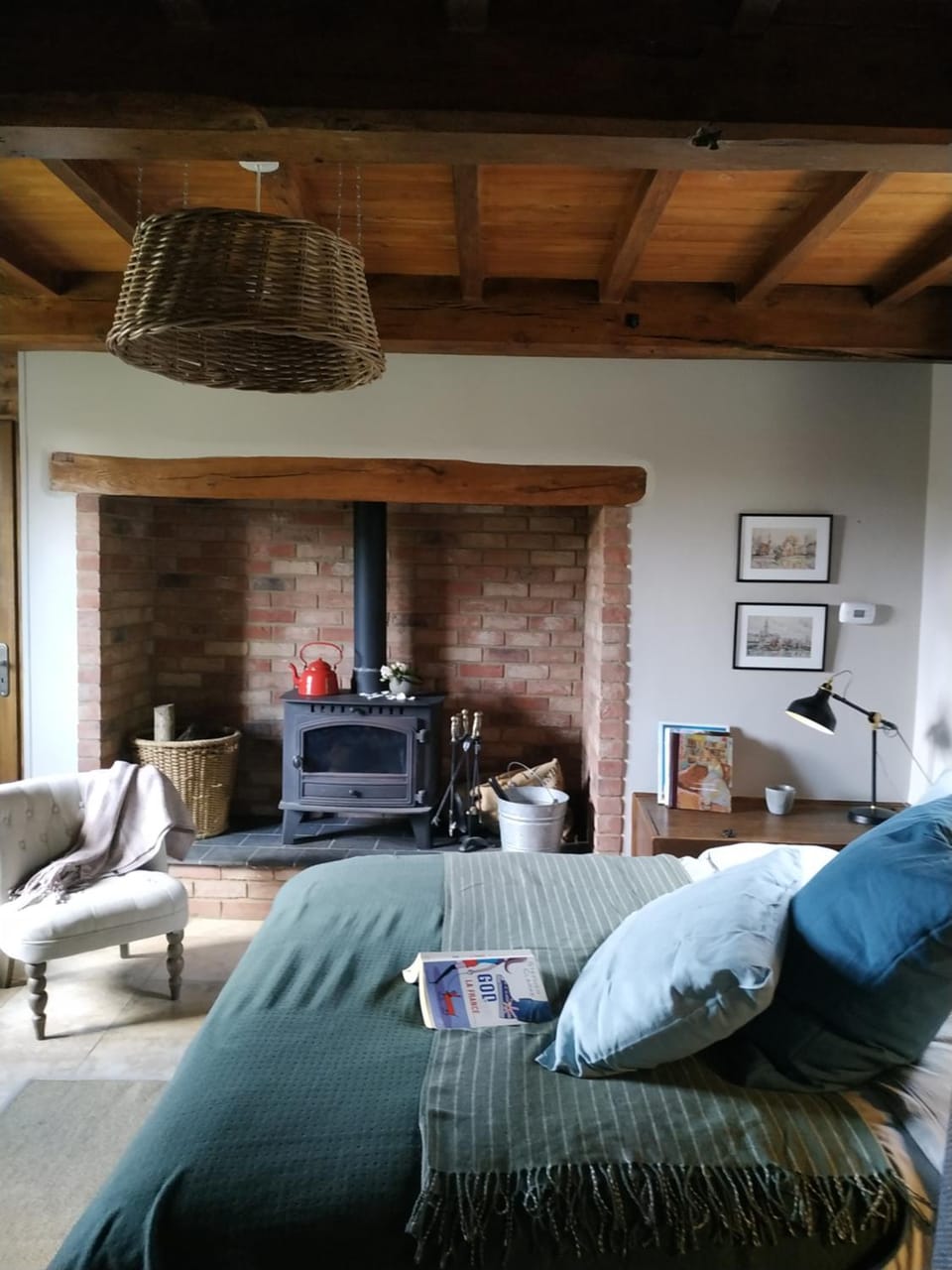 Photo of the whole room