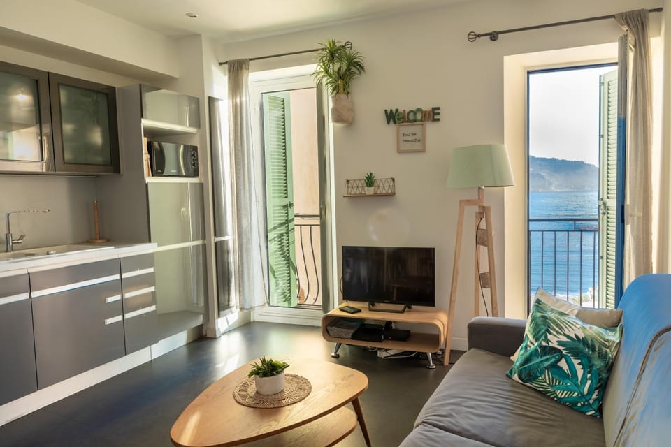 Les Sablettes Apartment in Menton