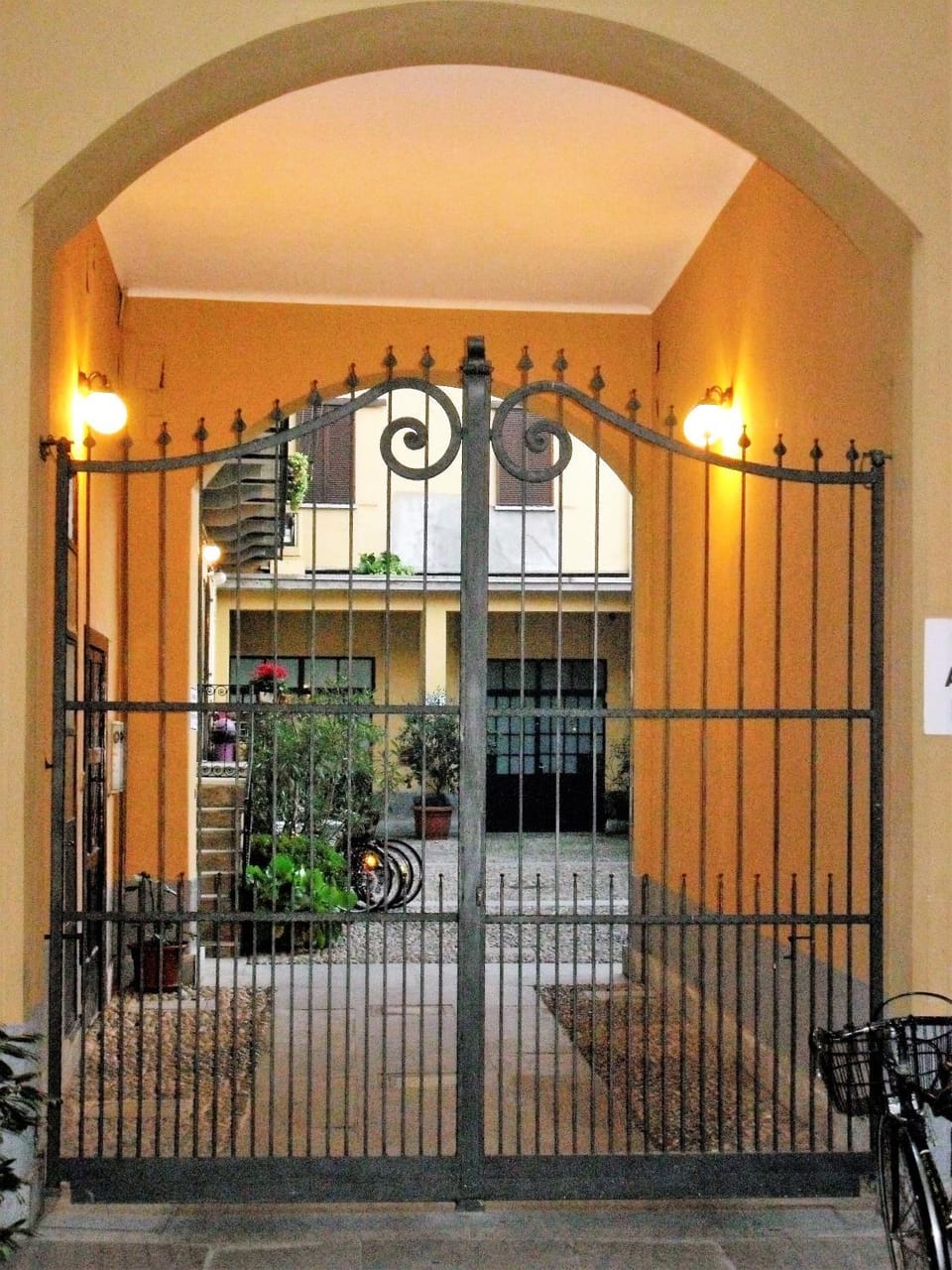 Property building, Facade/entrance, Decorative detail