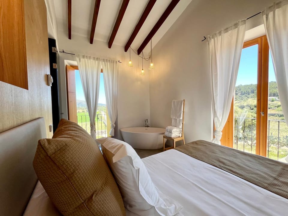 Bedroom, Garden view, Bath