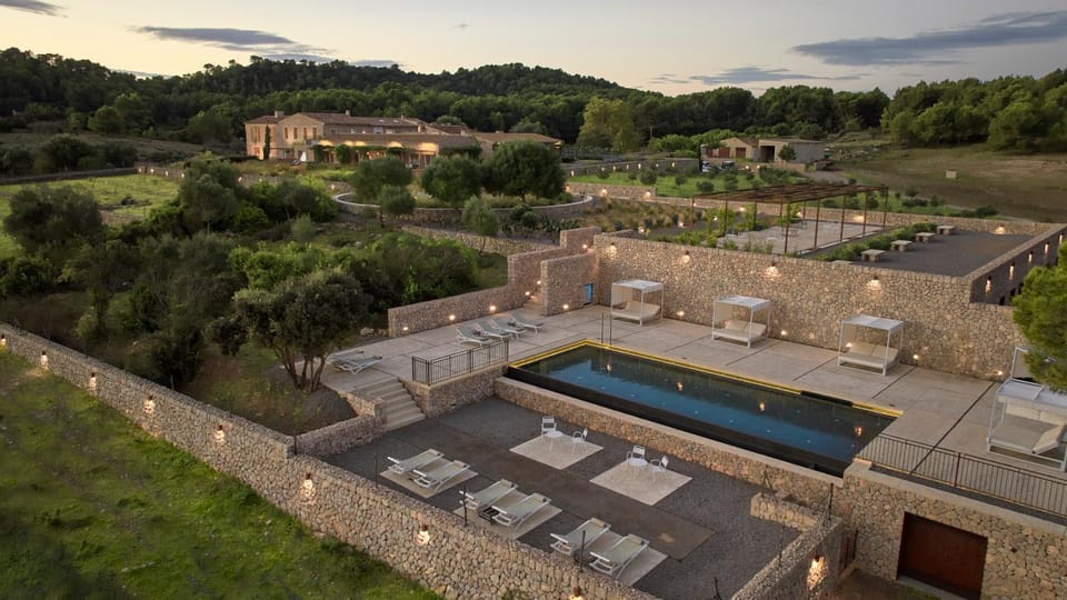 Property building, Swimming pool