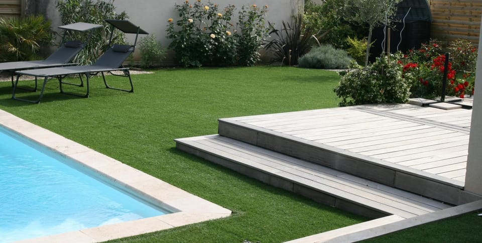 Patio, Garden, Swimming pool