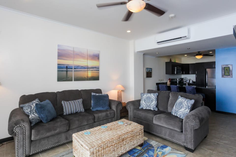 The Palms 703 Apartment in Jaco