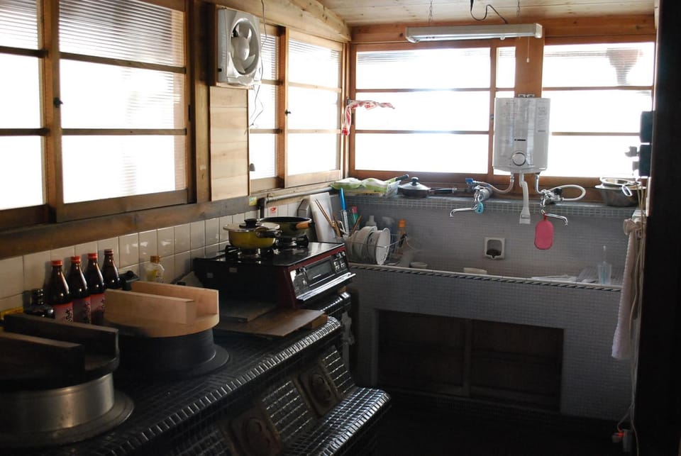 Kitchen or kitchenette