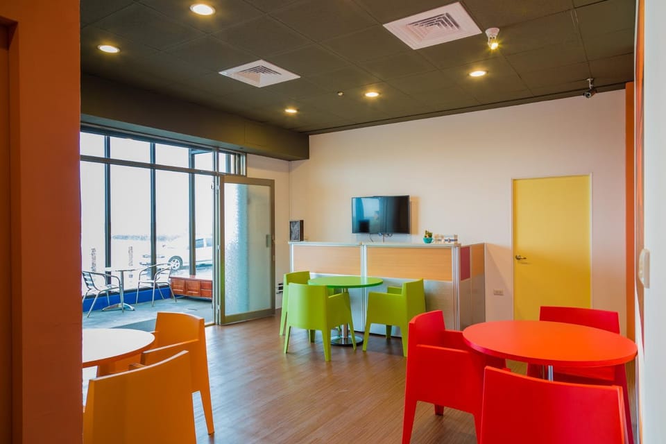 Library, Lobby or reception, Lounge or bar