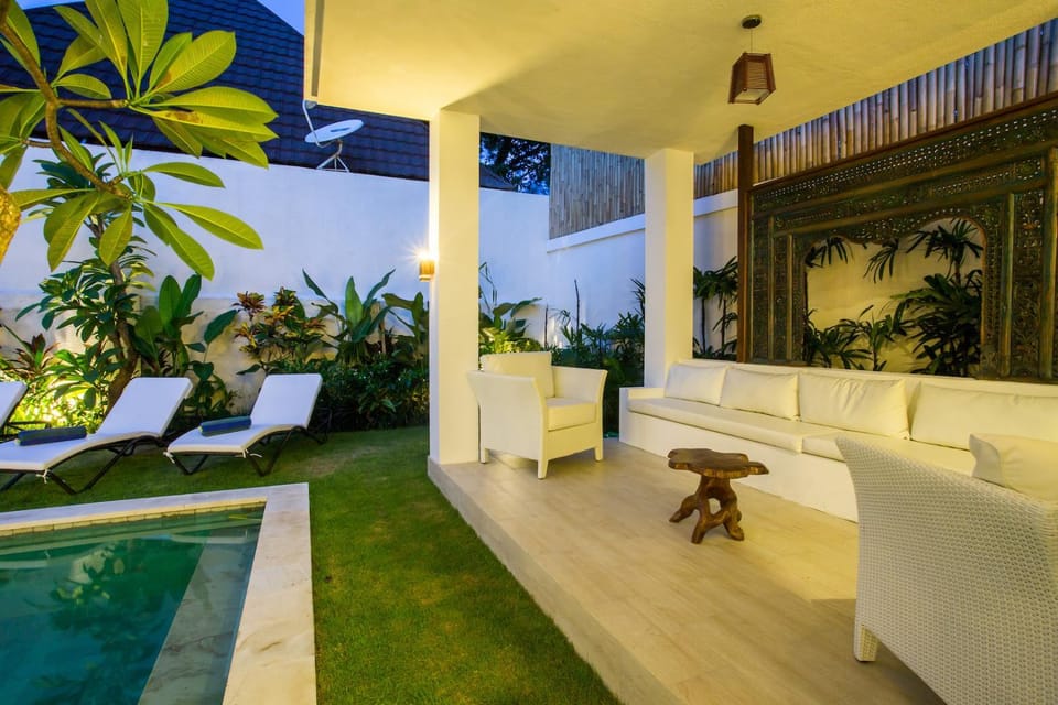 On site, Area and facilities