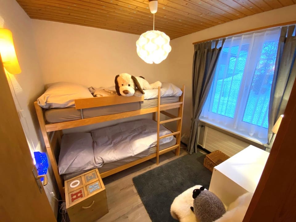 bunk bed
