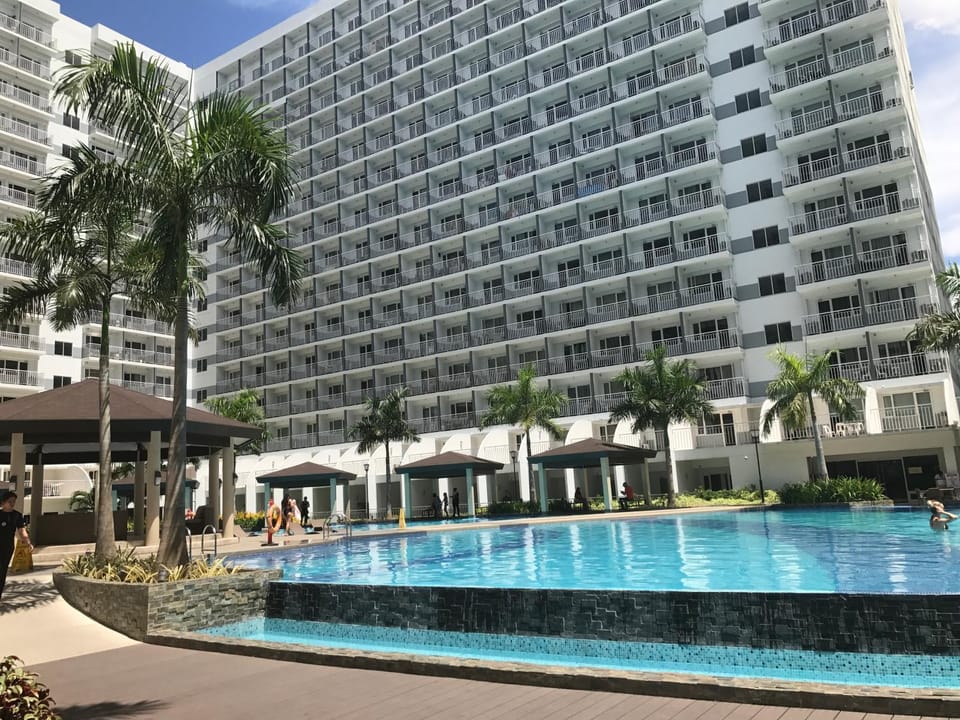 1Bedroom with Balcony Apartment in Pasay