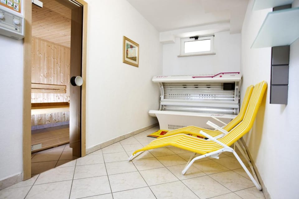 Solarium, Internal: Not applicable to any particular room