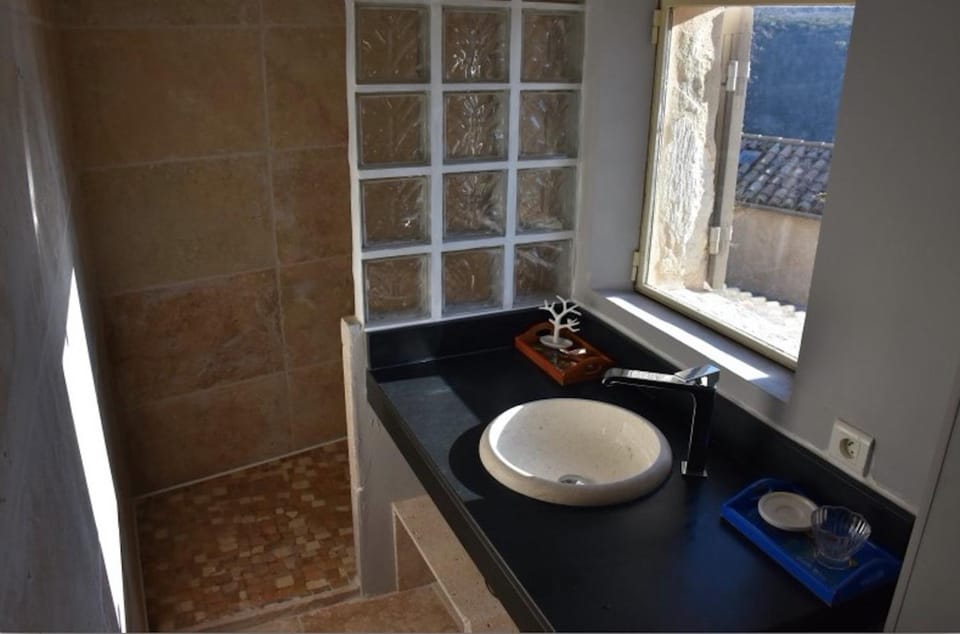 Maison d'artiste à Bonnieux Villa in Bonnieux